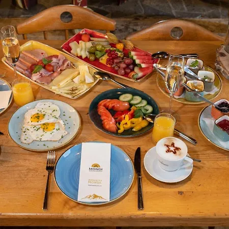 Апартаменты Mondi Schiefe Alm Gastein *